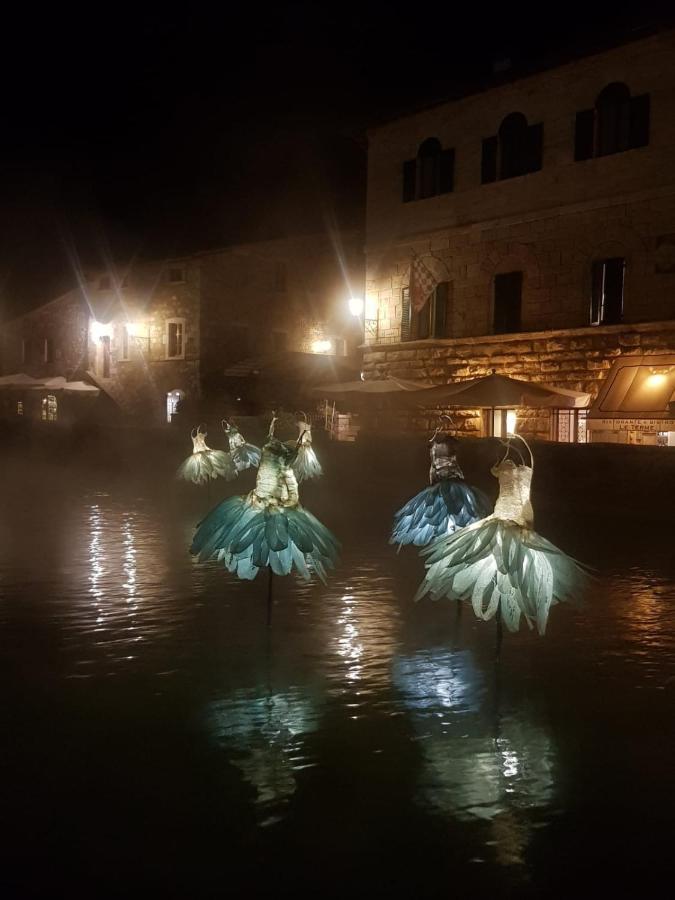 Ferienwohnung Dimora In San Quirico dʼOrcia Exterior foto